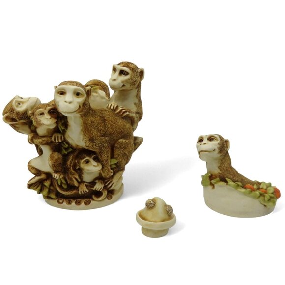 HARMONY KINGDOM Monkey Figurine Box Family Reunion Zookeepers Collection COA - Picture 2 of 9